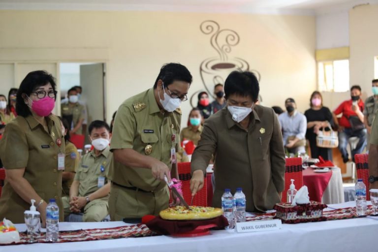 Wagub Kandouw Optimis SMK Se-Sulut, Hasilkan SDM Siap Pakai