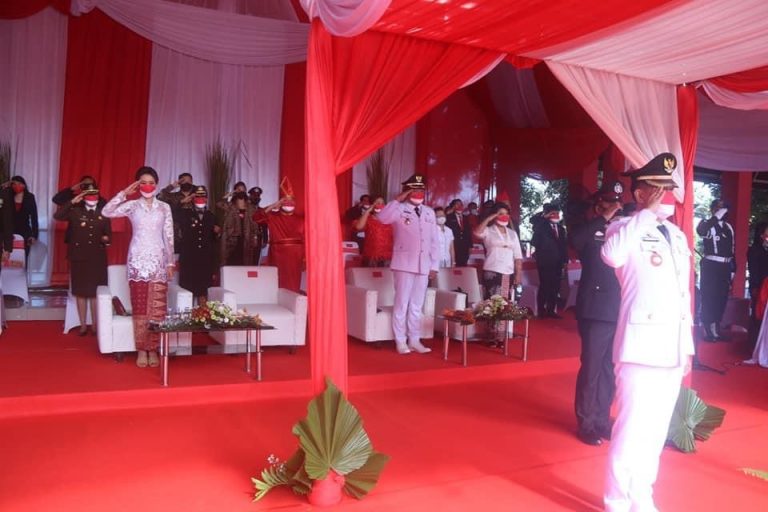 Bupati Joune Ganda Irup  HUT Kemerdekaan RI