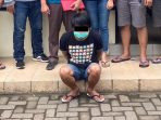 tersangka tikam