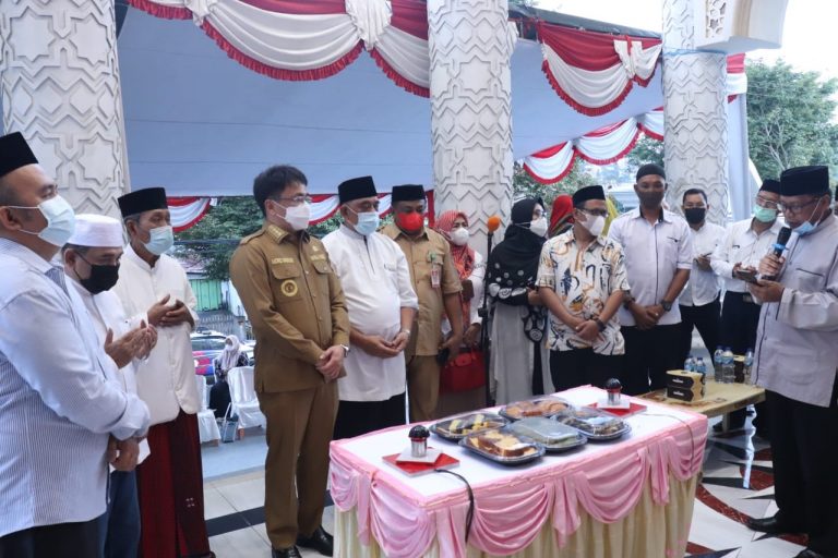 Hadiri Acara di Masdjid Agung Awwal Fathul Mubien, Ini Pesan Walikota Manado