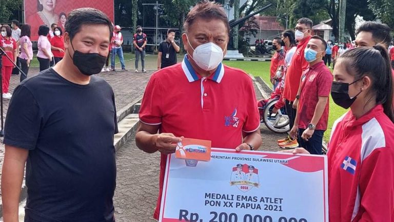 Gubernur Olly Tunaikan Bonus Atlet Peraih Medali PON Papua, Ini Total Jumlah Bonus