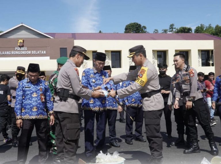 Bupati dan Wabup Bolsel Hadiri Apel Gelar Pasukan Operasi Lilin Samrat 2022