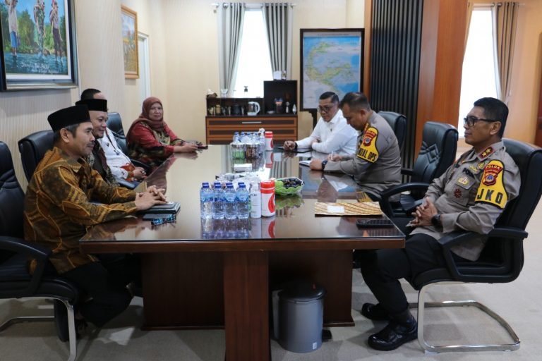 Bawaslu Silaturahmi Ke Polda Sulteng,  Kapolda Sulteng : Kami Siap Berikan Dukungan Pengamanan Pemilu 2024