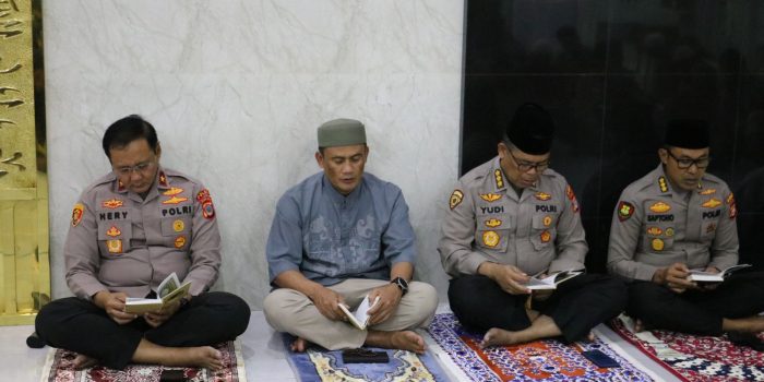 Sambut Ramadhan, Personil Polda Sulteng berharap lailatul maghfirah di masjid Ar Rahman