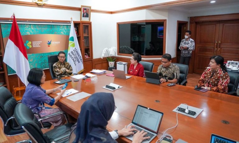 Lobi Kebutuhan Faskes di Sangihe, Rinny Tamuntuan Temui Menkes RI
