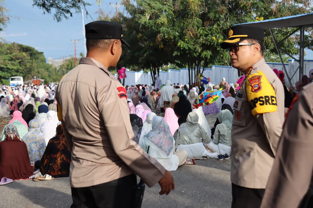 Kapolresta Palu Kombes Polisi Barliansyah meninjau langsung beberapa lokasi atau titik pelaksanaan Sholat Idul Fitri 1444 H-2023 Jamaah Muhammadiyah di Kota Palu. Pada Jumat (21/04/2023).