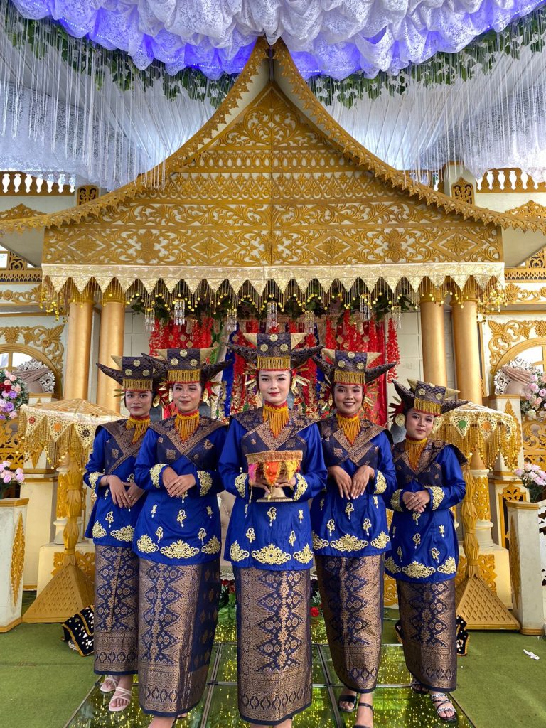 Tutur Perempuan Minangkabau Menjadi Pedoman Perempuan Generasi Milenial