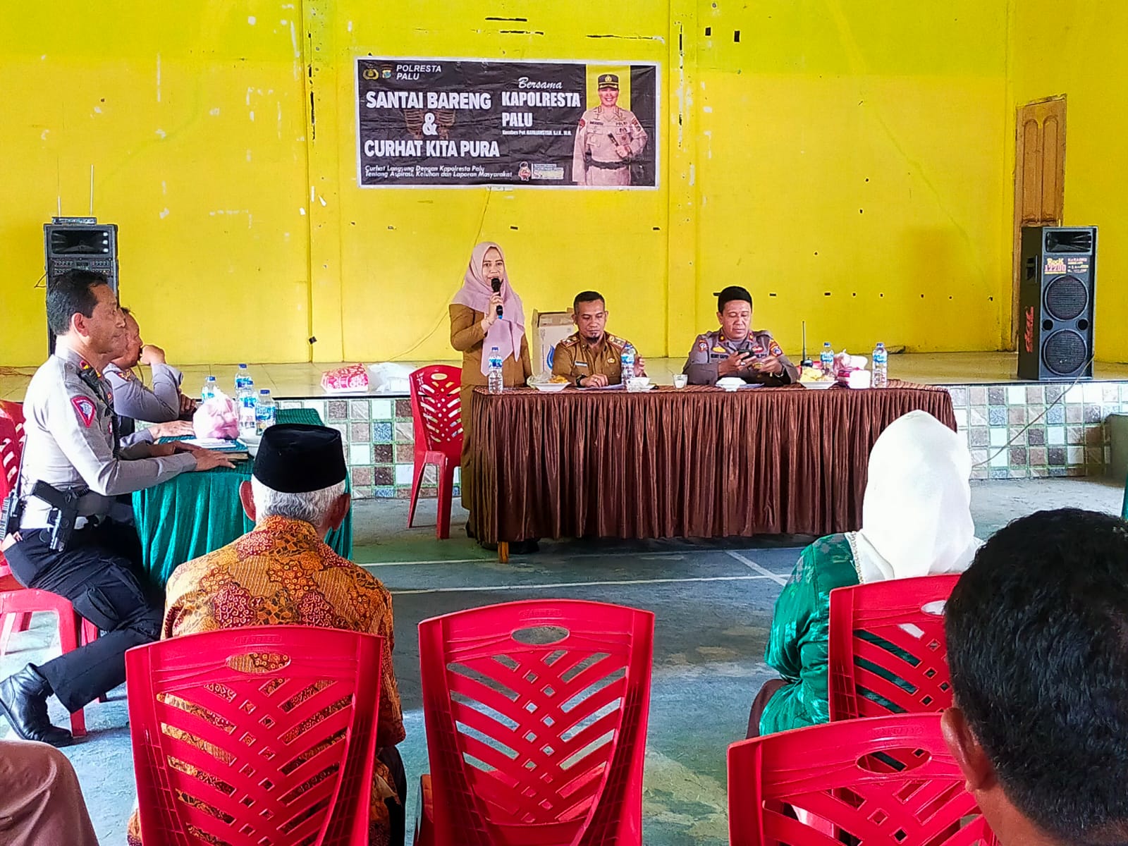 Jumat Curhat atau Santai Bareng Dan Curhat Kita Pura, di Kelurahan Palu Barat Kota Palu. Selasa, (25/7/2023). Foto : Humas Polresta Palu