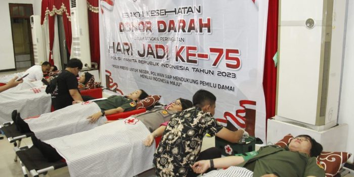 100 Kantong Darah Terkumpul di HUT Ke 75 Polwan Indonesia