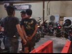 pelaku jambret Dua pelaku jambret inisial DA (27) dan SD,(23) digiring Tim Jatanras, Polresta Palu. Foto : Humas Polresta Palu