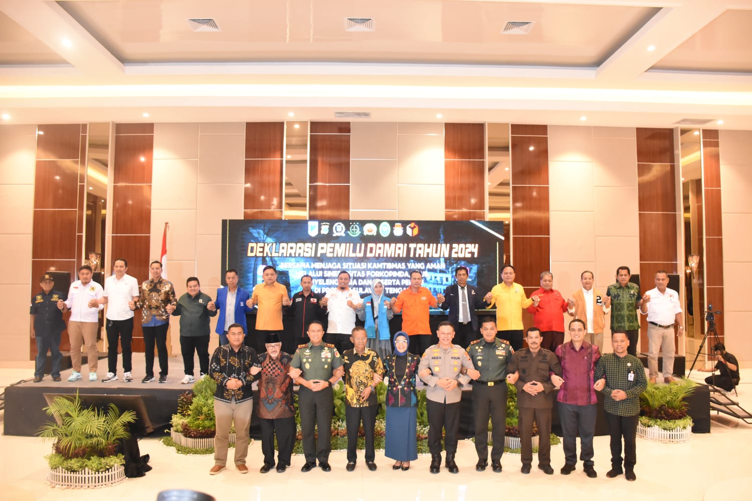 Polda Sulteng Prakarsai Deklarasi Pemilu Damai 2024. Foto : Humas Polda Sulteng