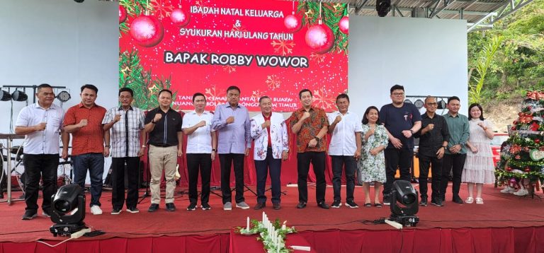 Lexsy Mamonto Bersama Gubernur dan Wakil Gubernur Sulut (ODSK) hadiri Ibadah Natal Dan Syukuran Ultah Keluarga Robby Wowor diBoltim