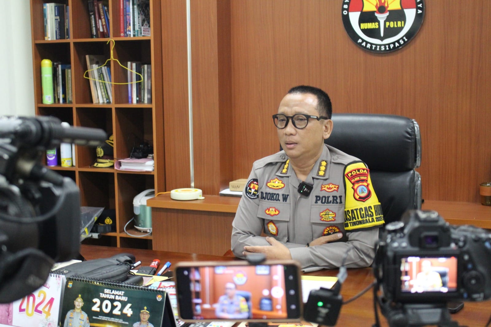 Kabidhumas Polda Sulteng Kombes Polisi Djoko Wienartono saat memberikan penjelasan terkat kasus tindak pidana pemilu 2024 di Sulteng