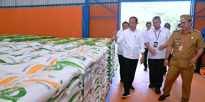 Presiden RI Ir. H. Joko Widodo saat berkunjung Sulteng, 26-27 Maret 2024