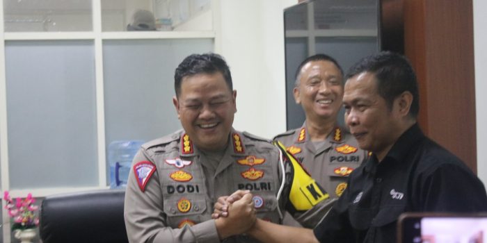 Dirlantas Polda Sulteng dan Kabiro SCTV berdamai.