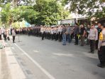 Sebanyak 500 personel Polda Sulteng gelar Gladi Pengamanan, KPU Sulteng Besok Mengundi Nomor Urut Cagub-Cawagub Sulteng. (Suarasulut/RN)