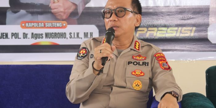 Kabid Humas Polda Sulteng dalam siaran persnya menjelaskan kepolisian mengarahkan ratusan personel untuk bersiaga Jelang Pengundian Nomor Urut Cagub Sulteng, dan ada 7 Imbauan. Suarasulut.com /RN