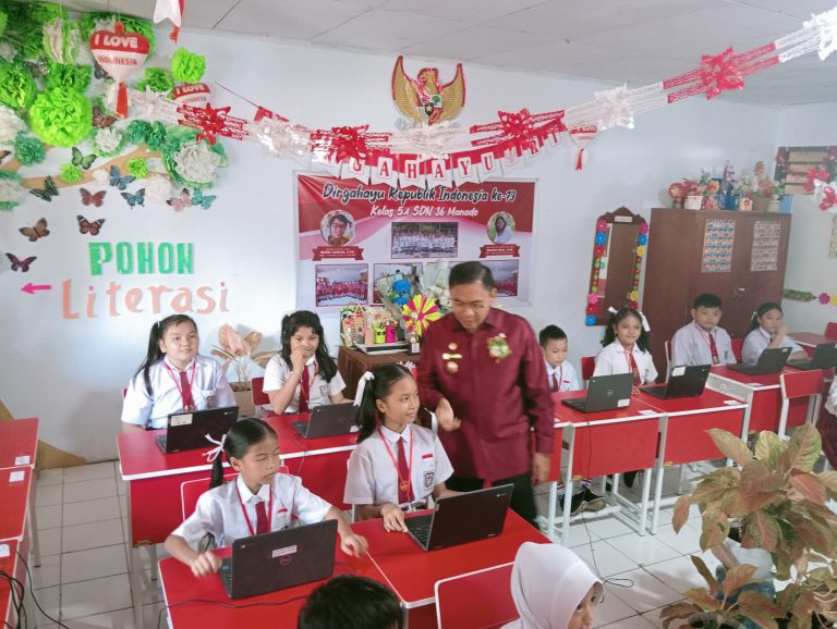 Pjs Walikota Buka ANBK Didampingi Kadis Dikda Fammy Suluh dan Kadis Dikbud Steven Tumiwa di SD Negeri 36 Manado
