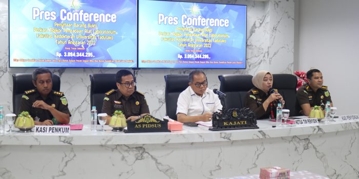 Kejati Sulteng Jumpa Pers Senin, (14/10/2024) di kantor kejati sulteng (Suarasulut.com/RN)