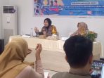 Kapolsek Mantikulore Iptu Siti Elminawati Hasibuan dan Kabid PHP dan PKA Diana Pattalao, S.Sos. MSi Narasumber di acara Kabid PHP dan PKA Diana Pattalao, S.Sos. MSi (Suarasulut.com/RN)