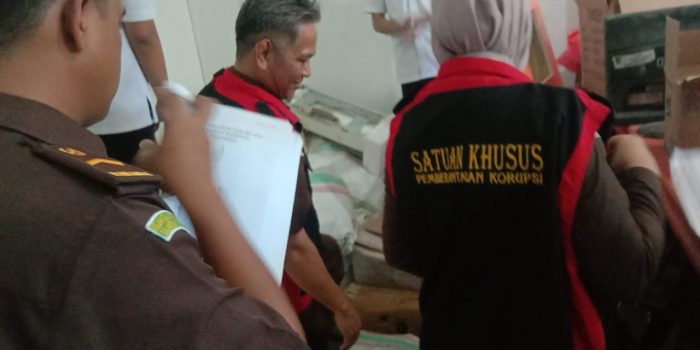 Kantor Bapenda dan BPD Kota Palu digeledah Kejari Palu Terkait BPHTB