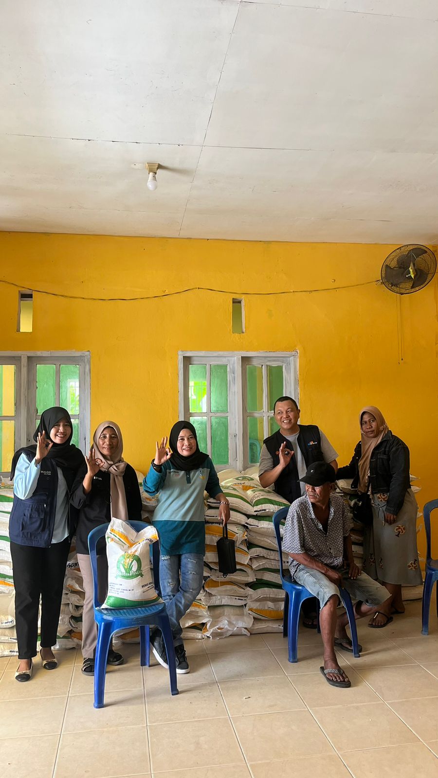 Bulog Sulteng Salurkan Bantuan Pangan di Sigi. (Suarasulut.com/Ist)  