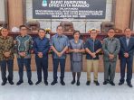 Wawali Hadiri Paripurna Penetapan Calon Walikota Manado