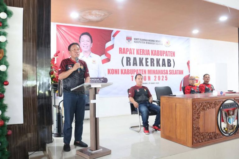 Bupati Minsel Tutup  Rakerkab KONI