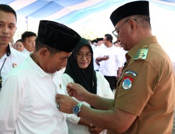 Oskar Manoppo Kukuhkan 405 Anggota BPD, Netralitas Pilkades Jadi Sorotan
