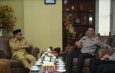 Pertemuan Perdana di Ruang Kerja Bupati, Sirajudin Lasena Sambut Kapolres Bolmut