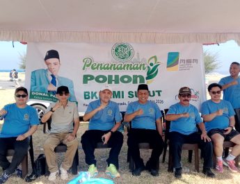 Langkah Awal Kepengurus Donal Pakuku, BKPRMI Sulut Tebar Hijau di Megamas Lewat Jalan Sehat dan Tanam Pohon